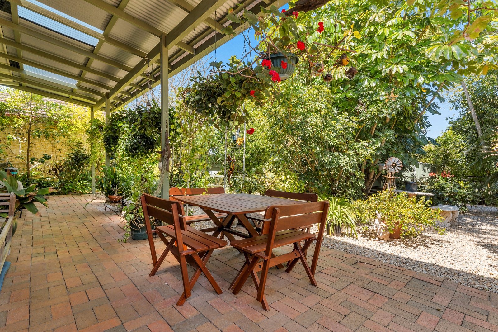 15 Light Street CASINO 25