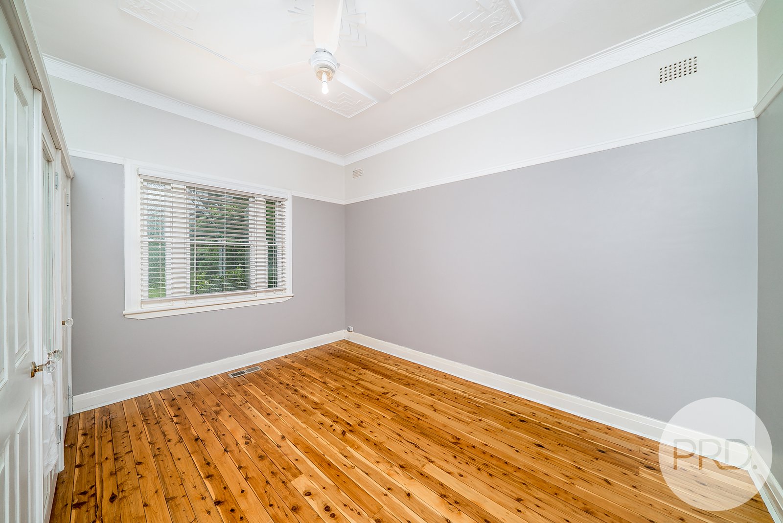 15 Lindsay Street TURVEY PARK 6