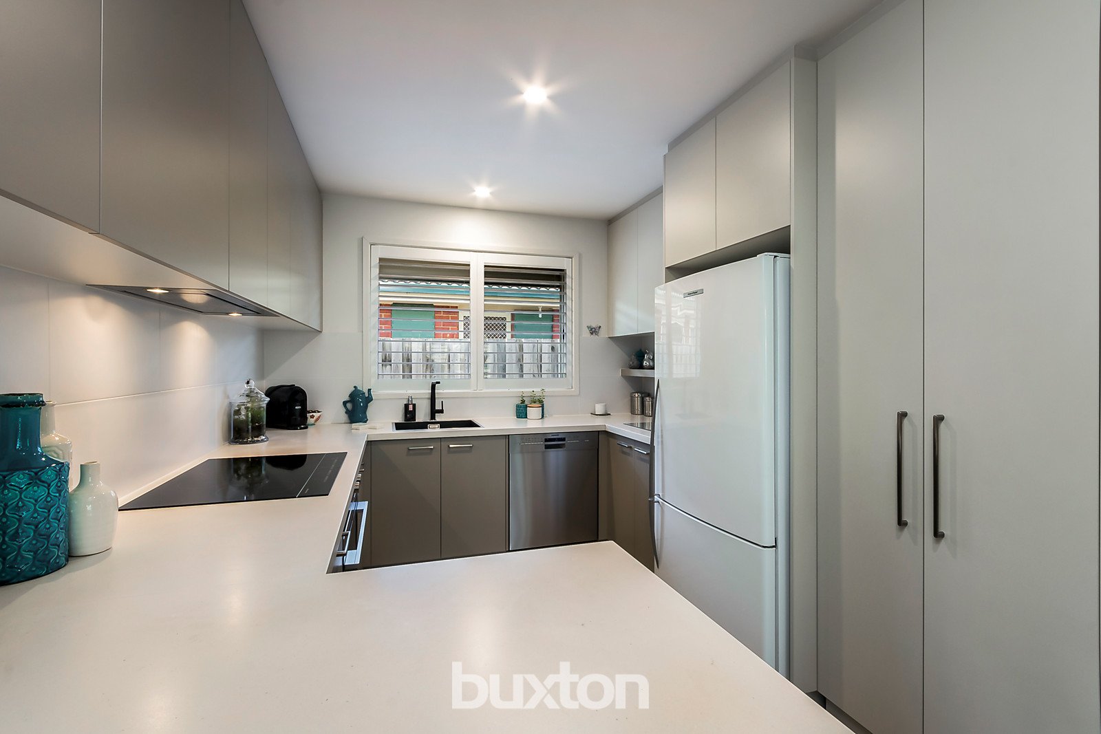 Gallery: 15 Lino Court