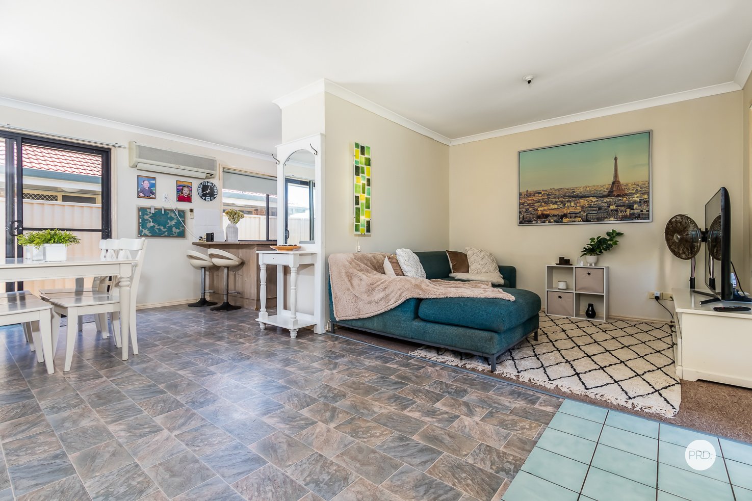 15 LITHFIELD Place LOGANHOLME 11