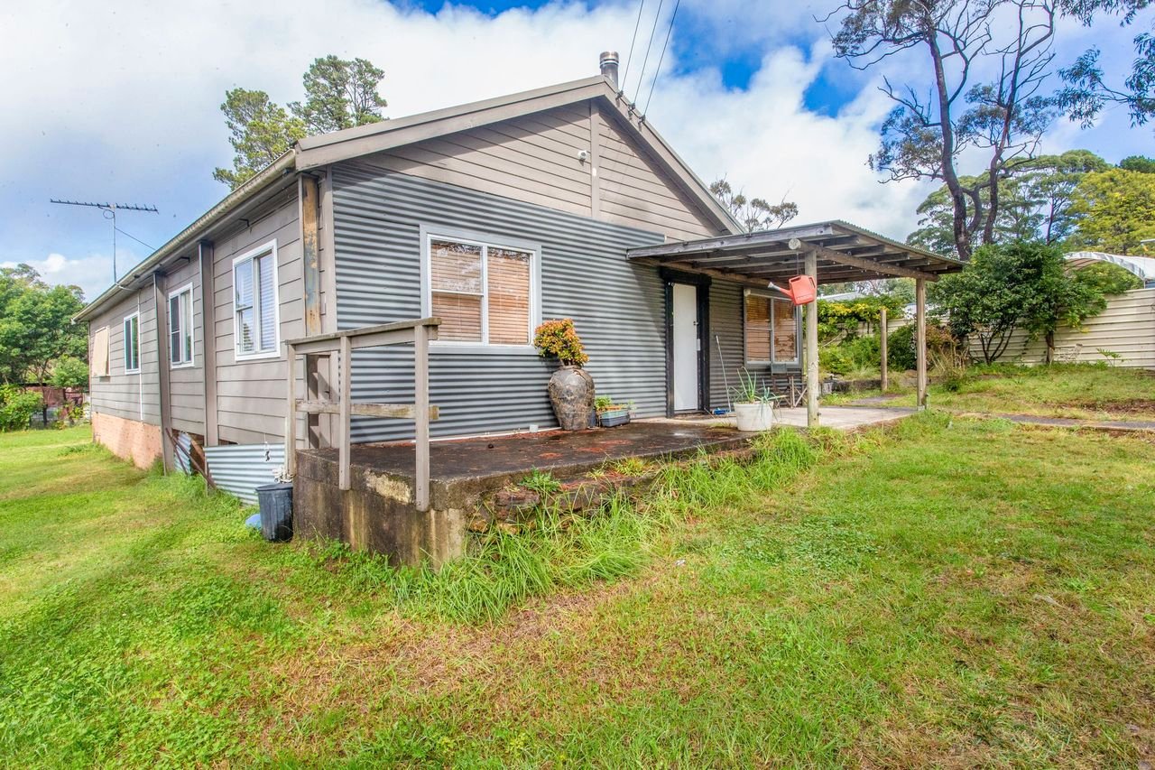 15 Livingstone St  Lawson 3