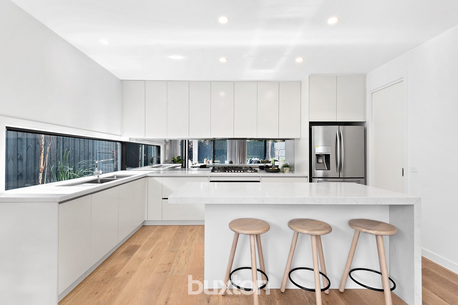 Gallery: 15 Llewellyn Street