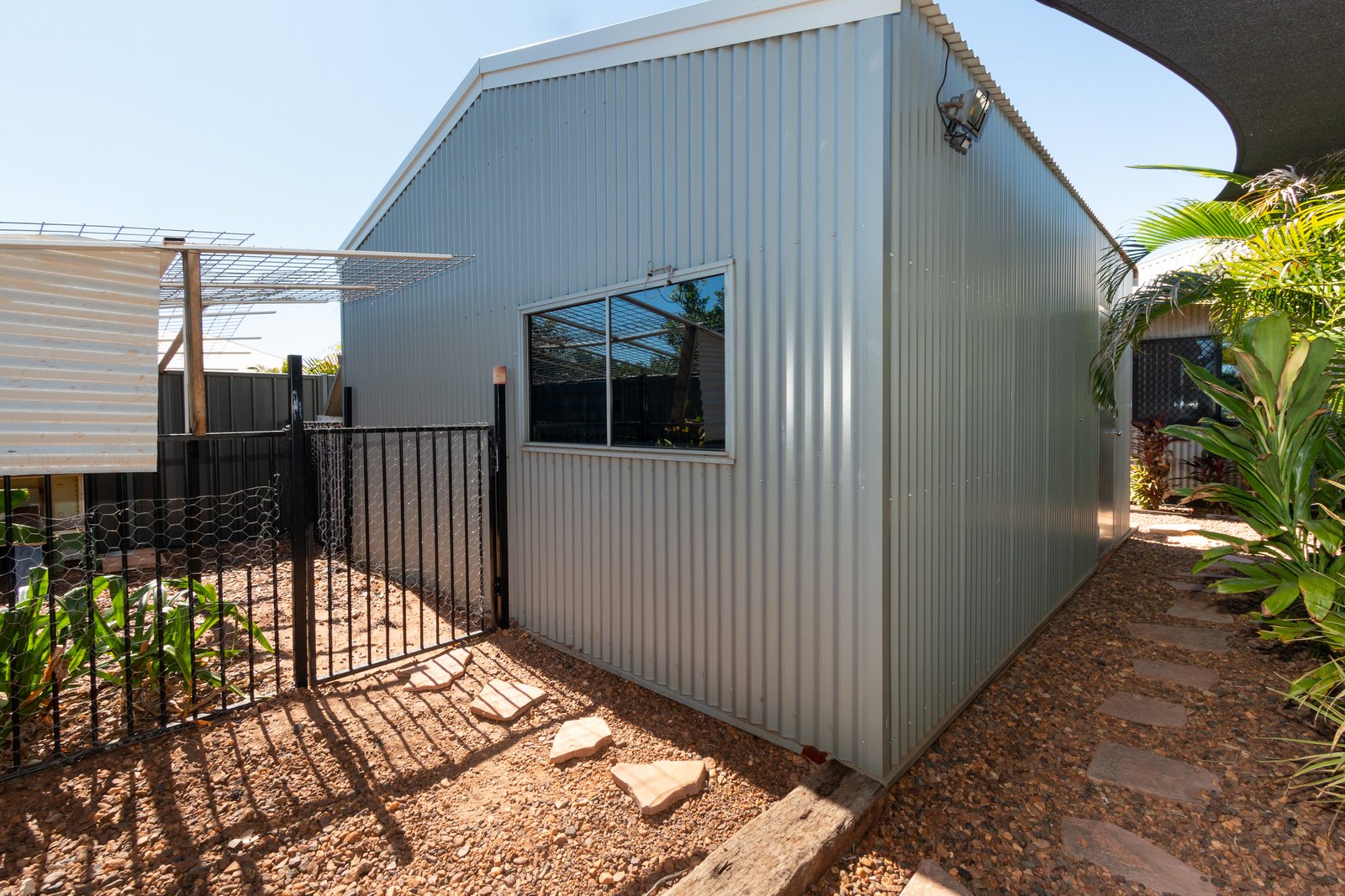 15 Loping Pass BILINGURR 10