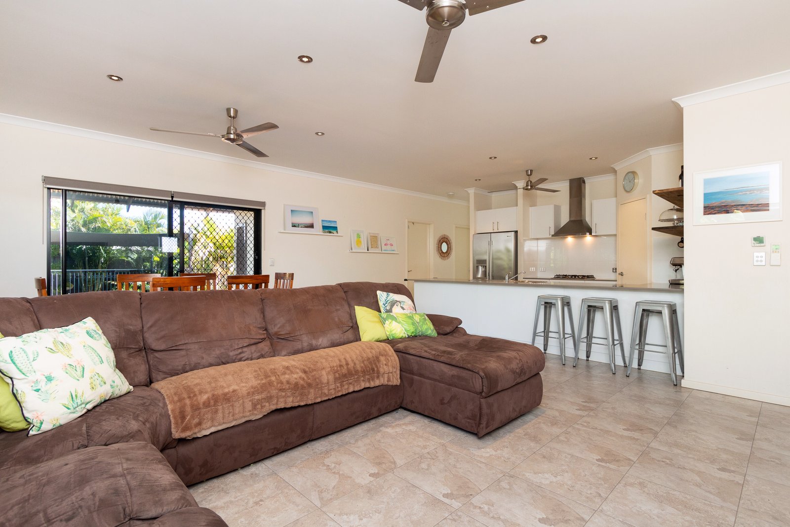 15 Loping Pass BILINGURR 22