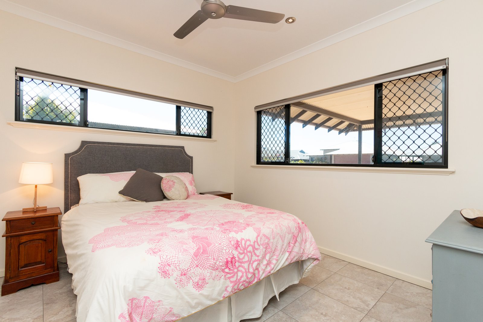 15 Loping Pass BILINGURR 26