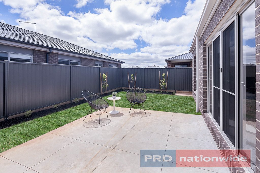 15 (Lot 431) Gitsham Street Lucas 16
