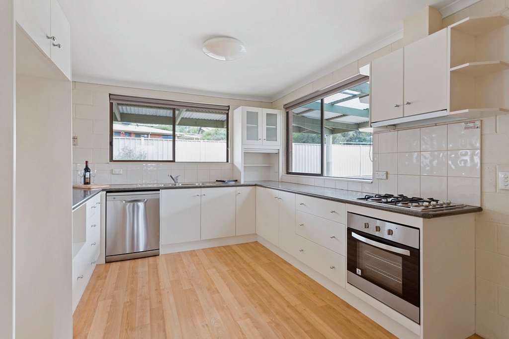 15 Lowe Street KANGAROO FLAT 7