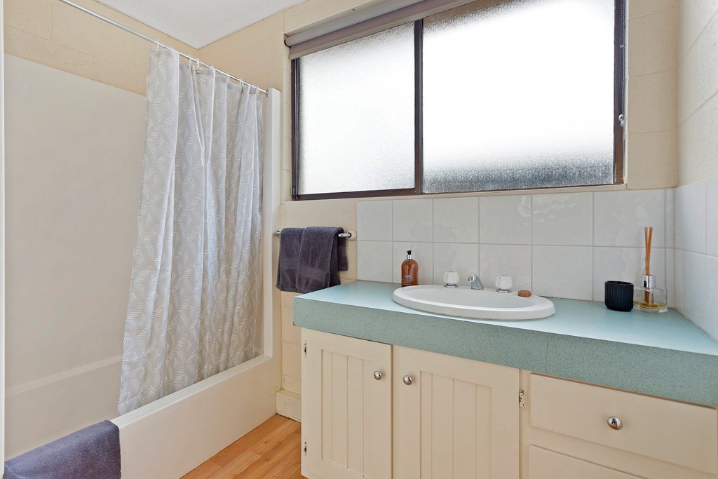 15 Lowe Street KANGAROO FLAT 11