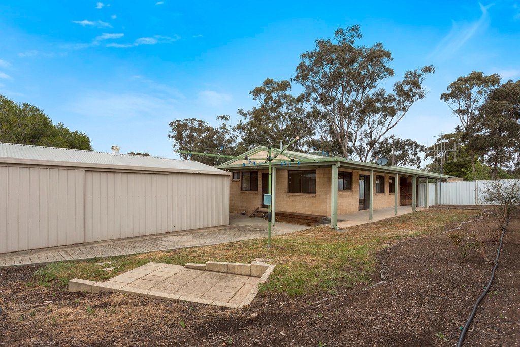 15 Lowe Street KANGAROO FLAT 13