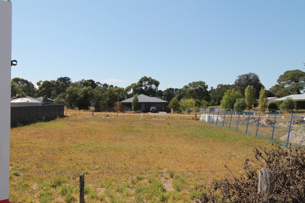 15 Lynch Street SMYTHESDALE 5