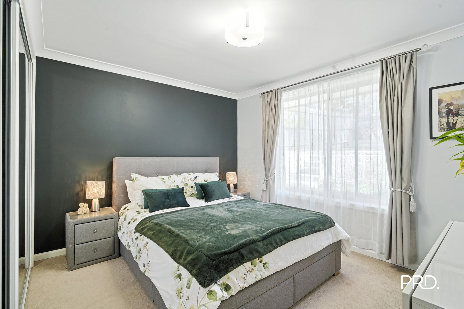 15 Mackellar Cir  Springwood 3