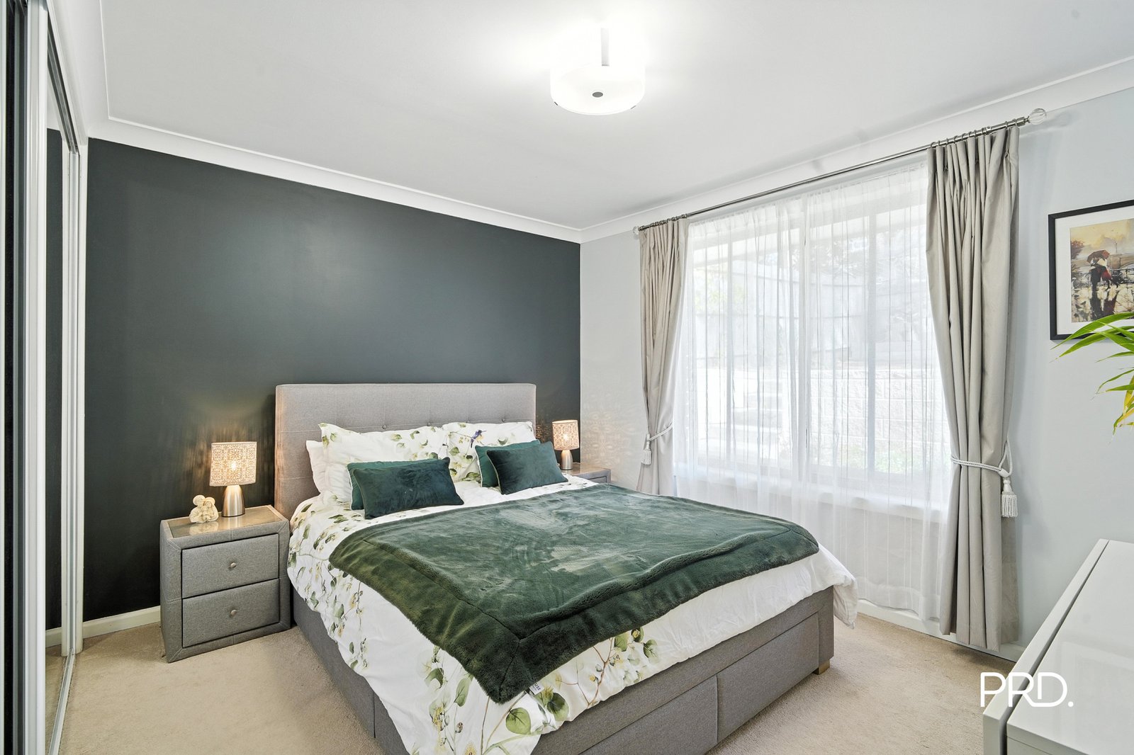 15 Mackellar Cir  Springwood 3