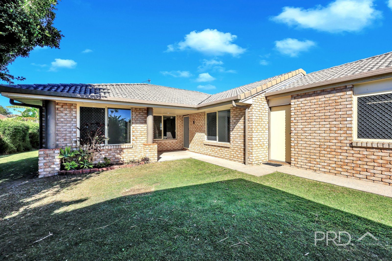 15 Mainsail Court POINT VERNON 5