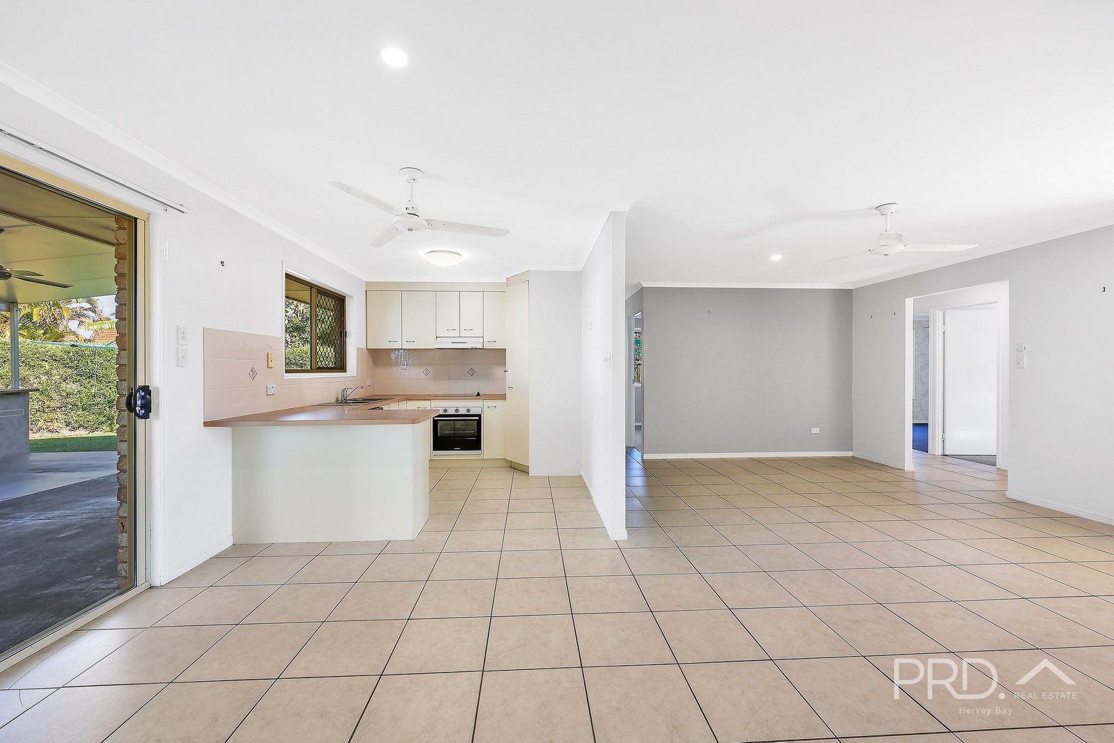15 Mainsail Court POINT VERNON 10