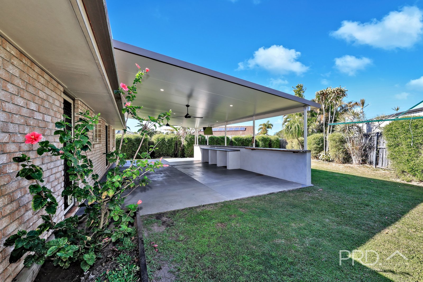 15 Mainsail Court POINT VERNON 24