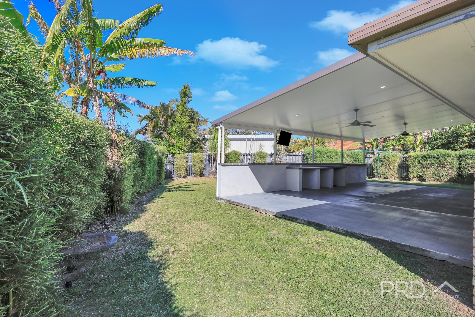 15 Mainsail Court POINT VERNON 27