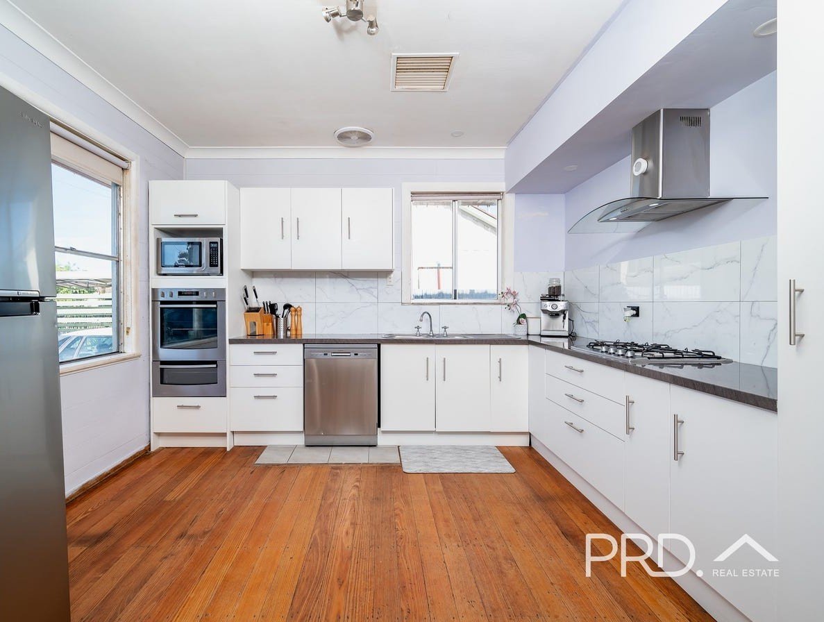 15 Malcolm Crescent SHEPPARTON 3