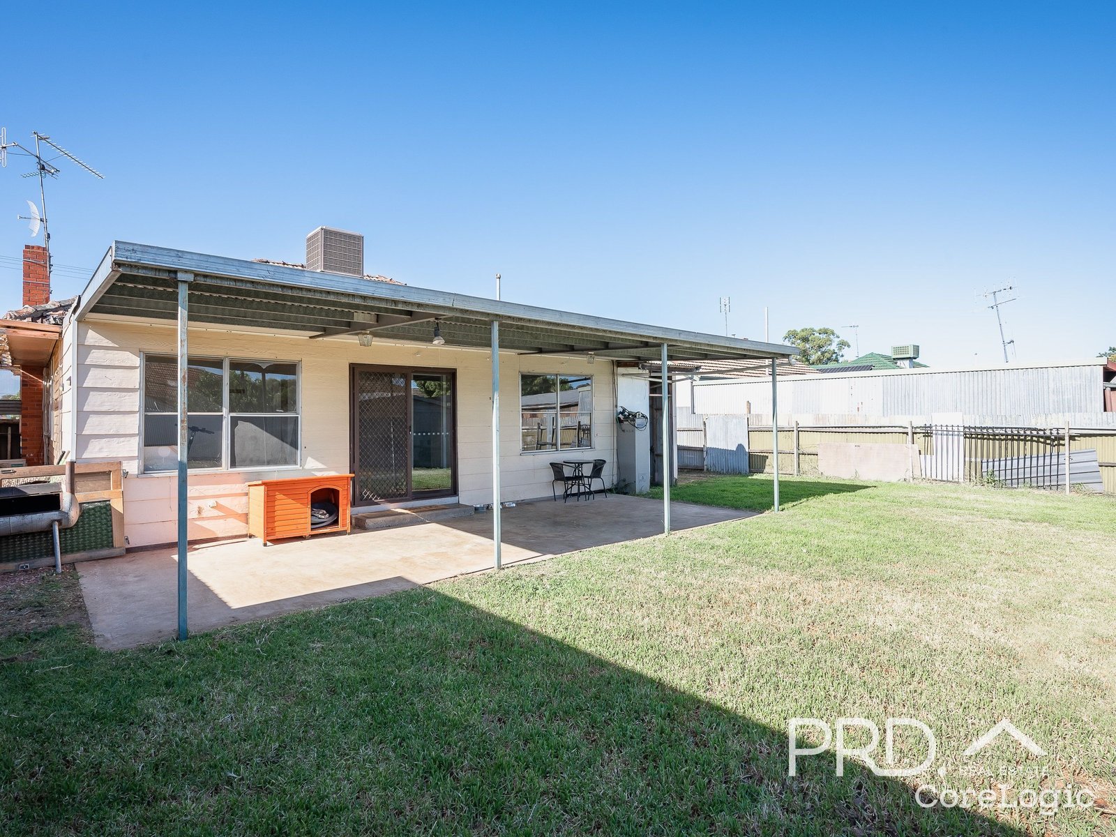 15 Malcolm Crescent SHEPPARTON 11