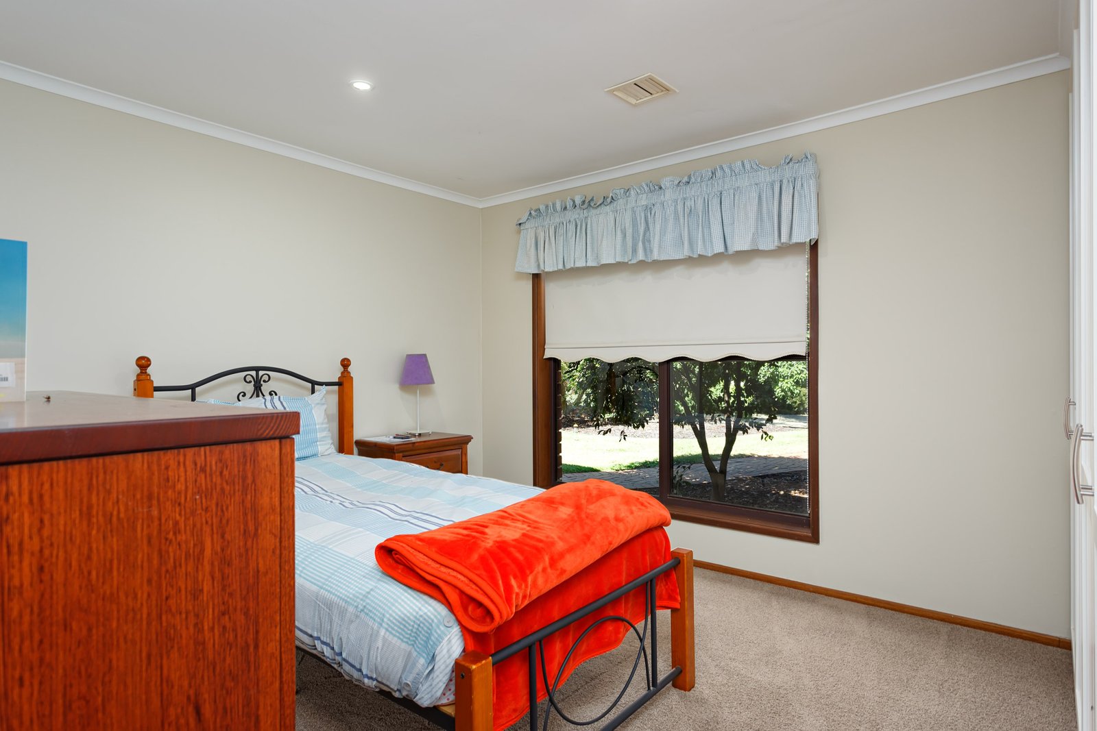 15 Maple Road LAKE ALBERT 9