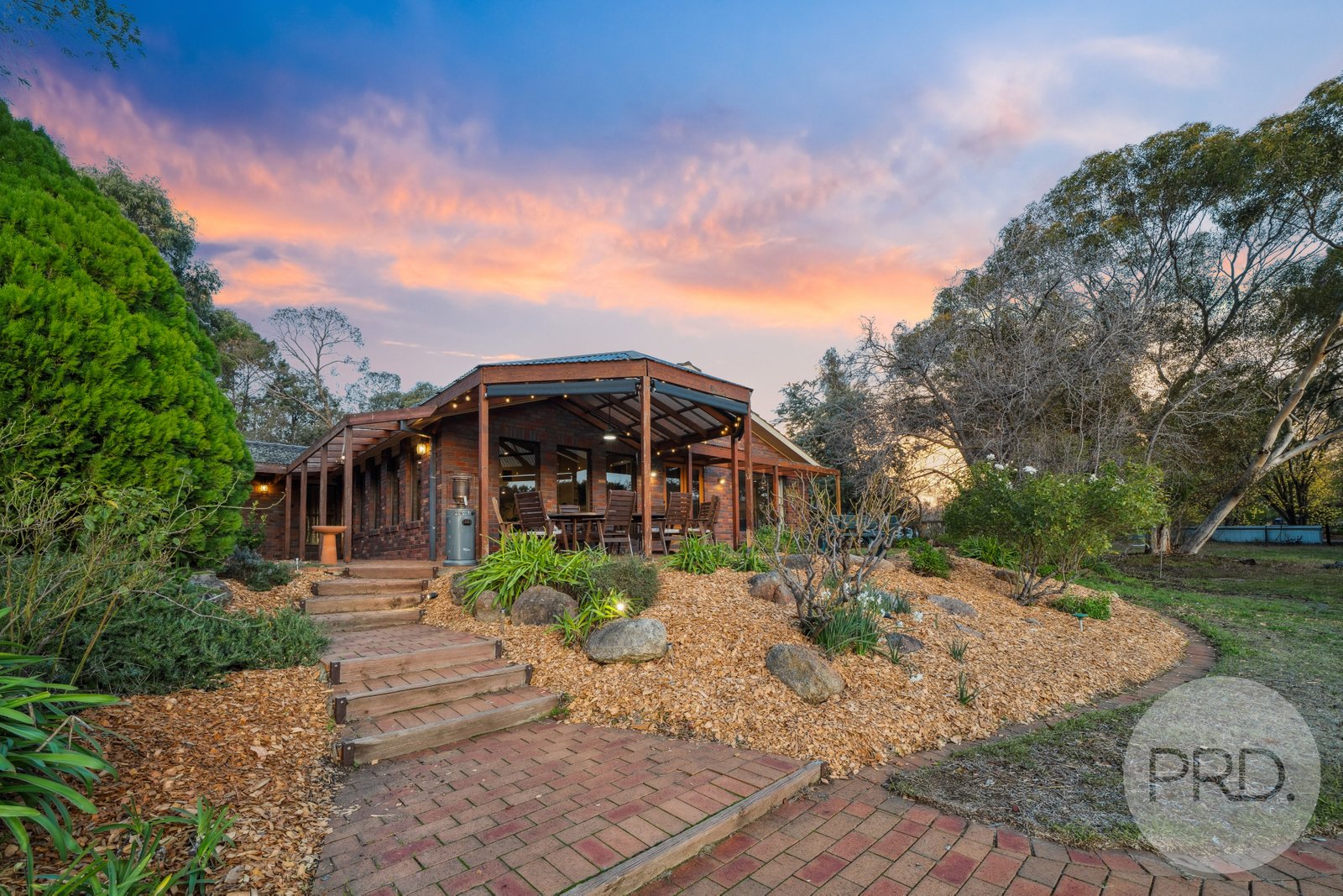15 Maple Road LAKE ALBERT 2