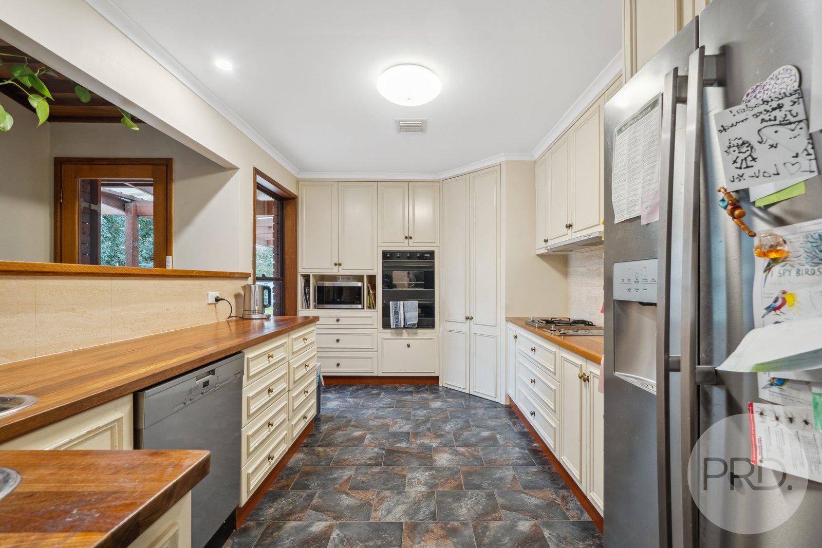 15 Maple Road LAKE ALBERT 8