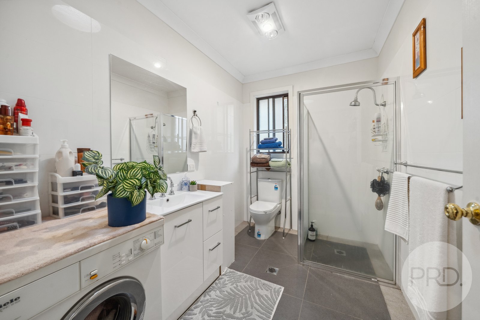 15 Maple Road LAKE ALBERT 22