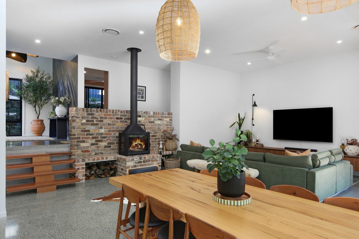15 Mary Bale Drive Tallebudgera 6