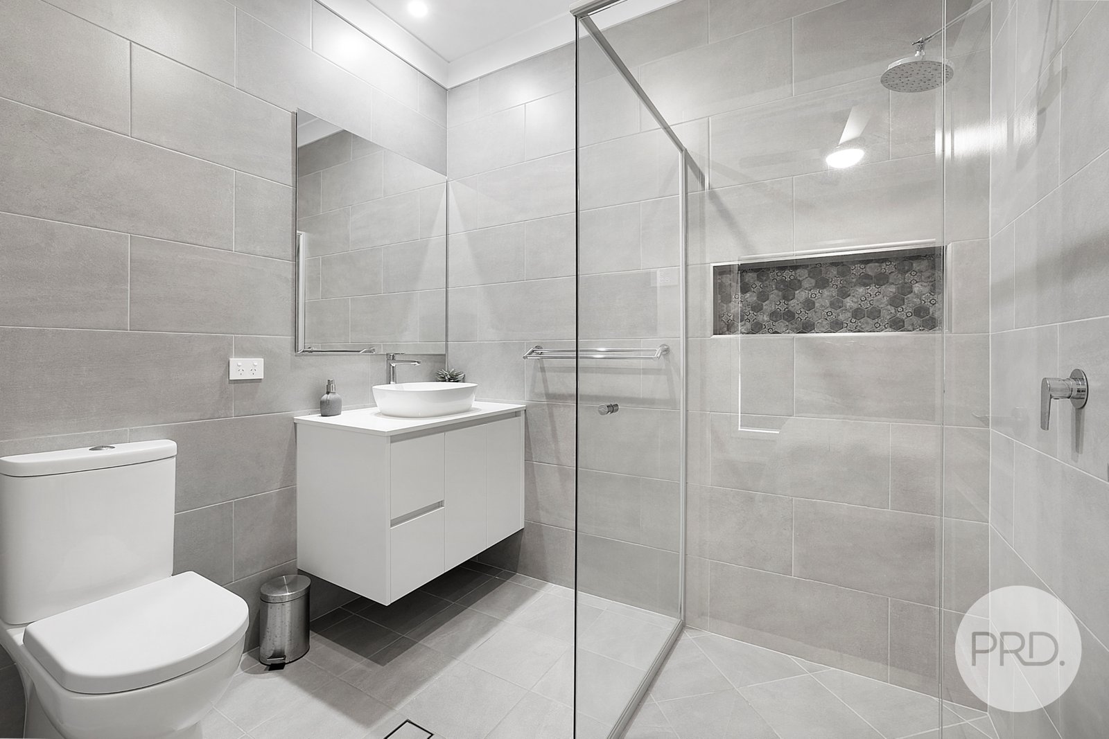 15 Matilda Place TAMWORTH 5