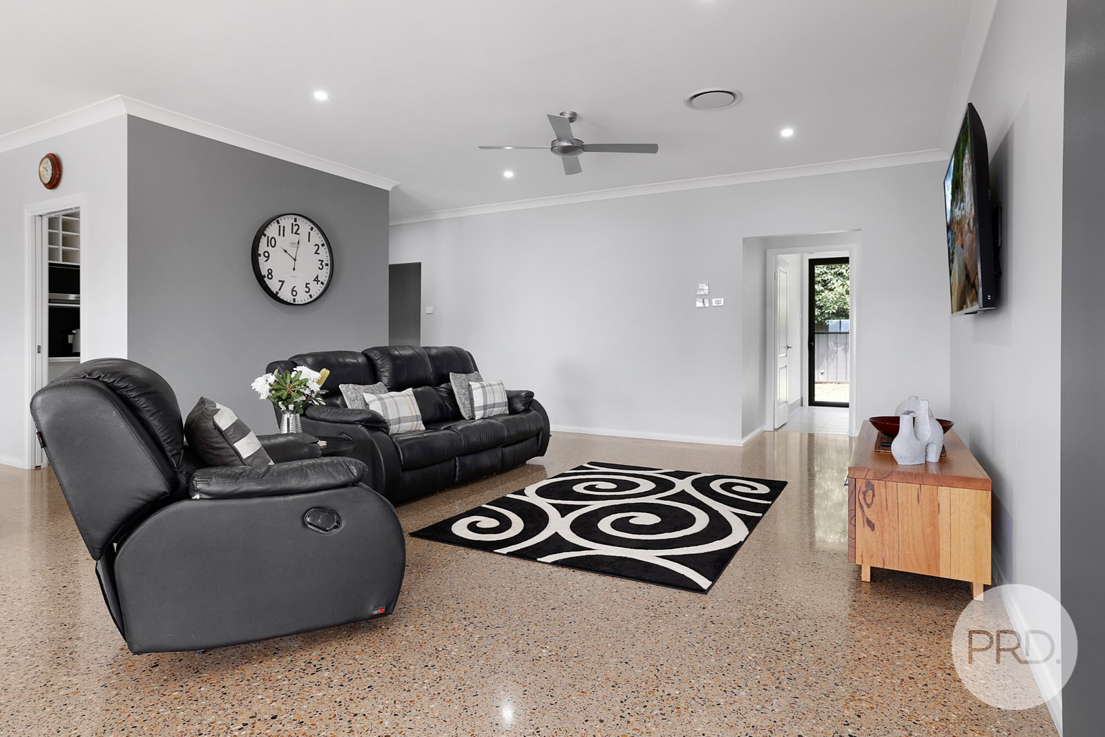 15 Matilda Place TAMWORTH 9