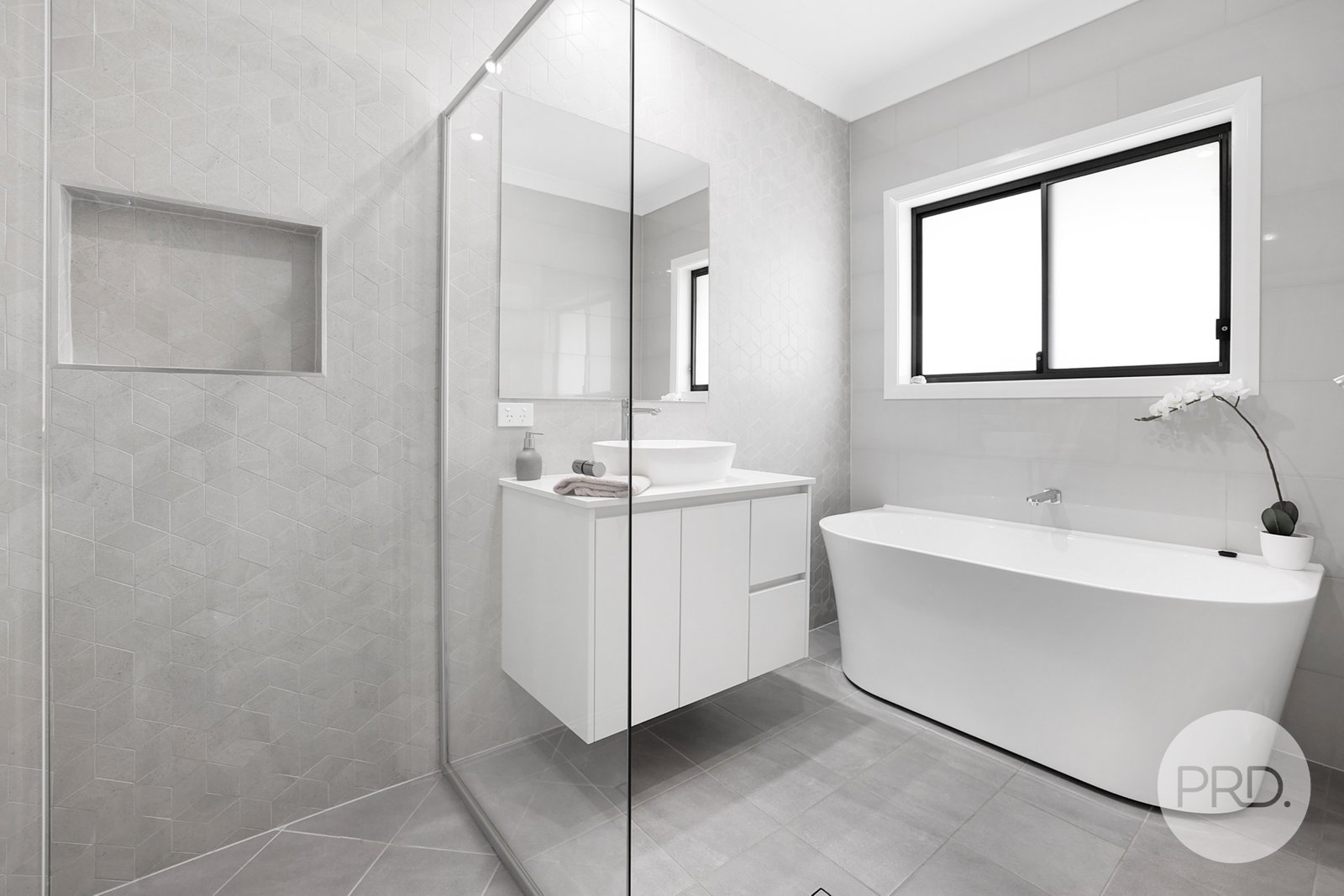 15 Matilda Place TAMWORTH 14