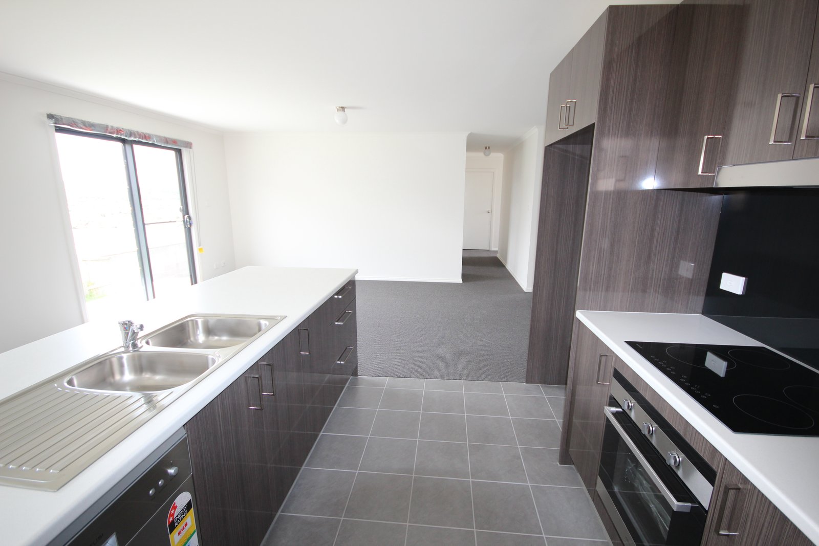 15 McGill Rise CLAREMONT 4