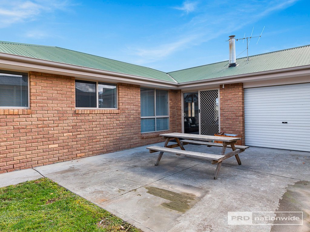 15 Melaluka Court BRIGHTON 18