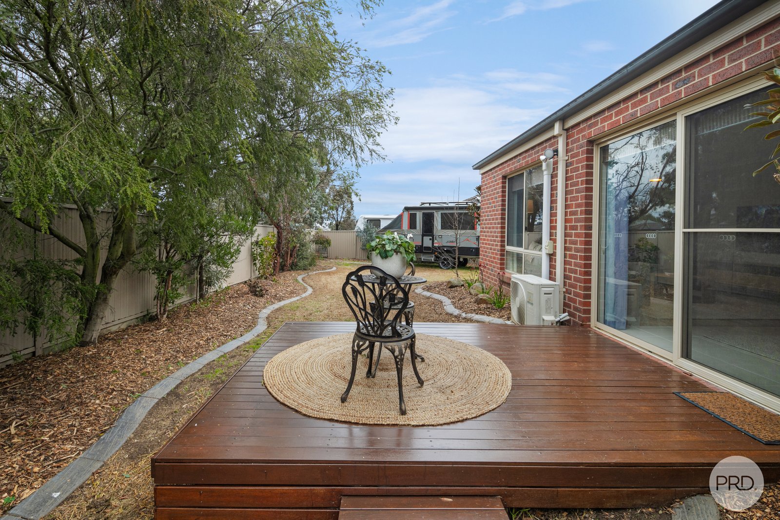 15 Menhennet Drive DELACOMBE 14