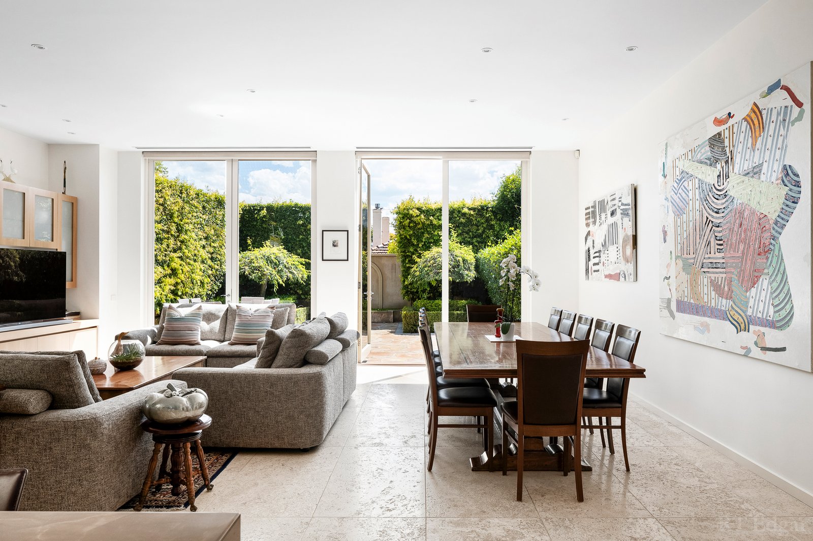 Real Estate and Property in 15 Merriwee Crescent, Toorak, VIC