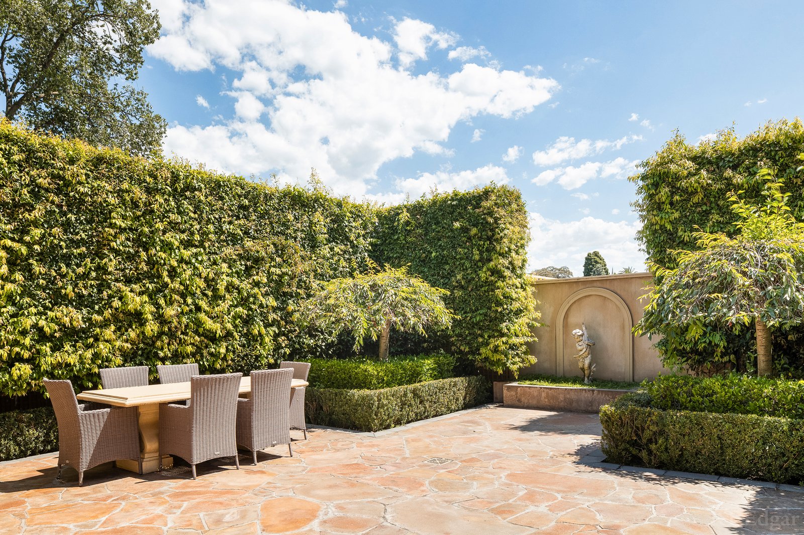 Real Estate and Property in 15 Merriwee Crescent, Toorak, VIC