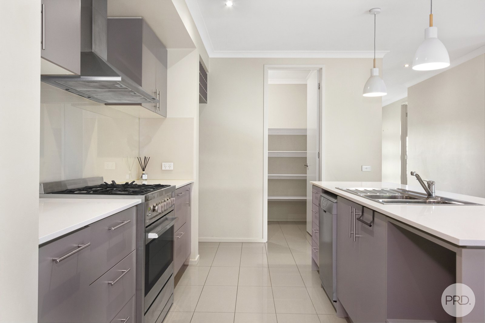 15 Middlin Street BROWN HILL 3