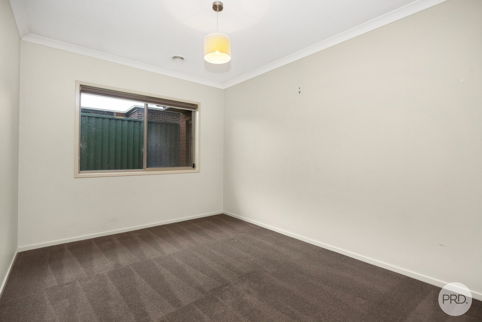 15 Middlin Street BROWN HILL 8