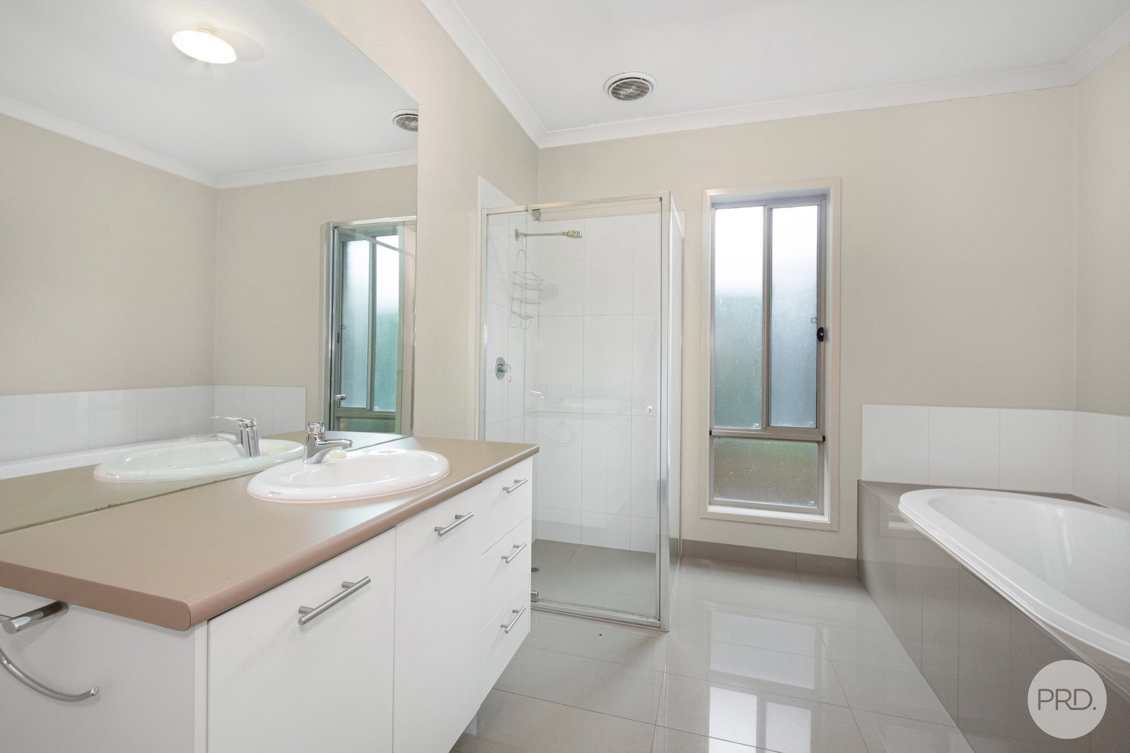 15 Middlin Street BROWN HILL 12