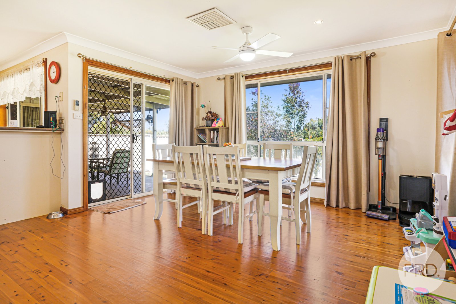 15 Milpara Court TAMWORTH 10