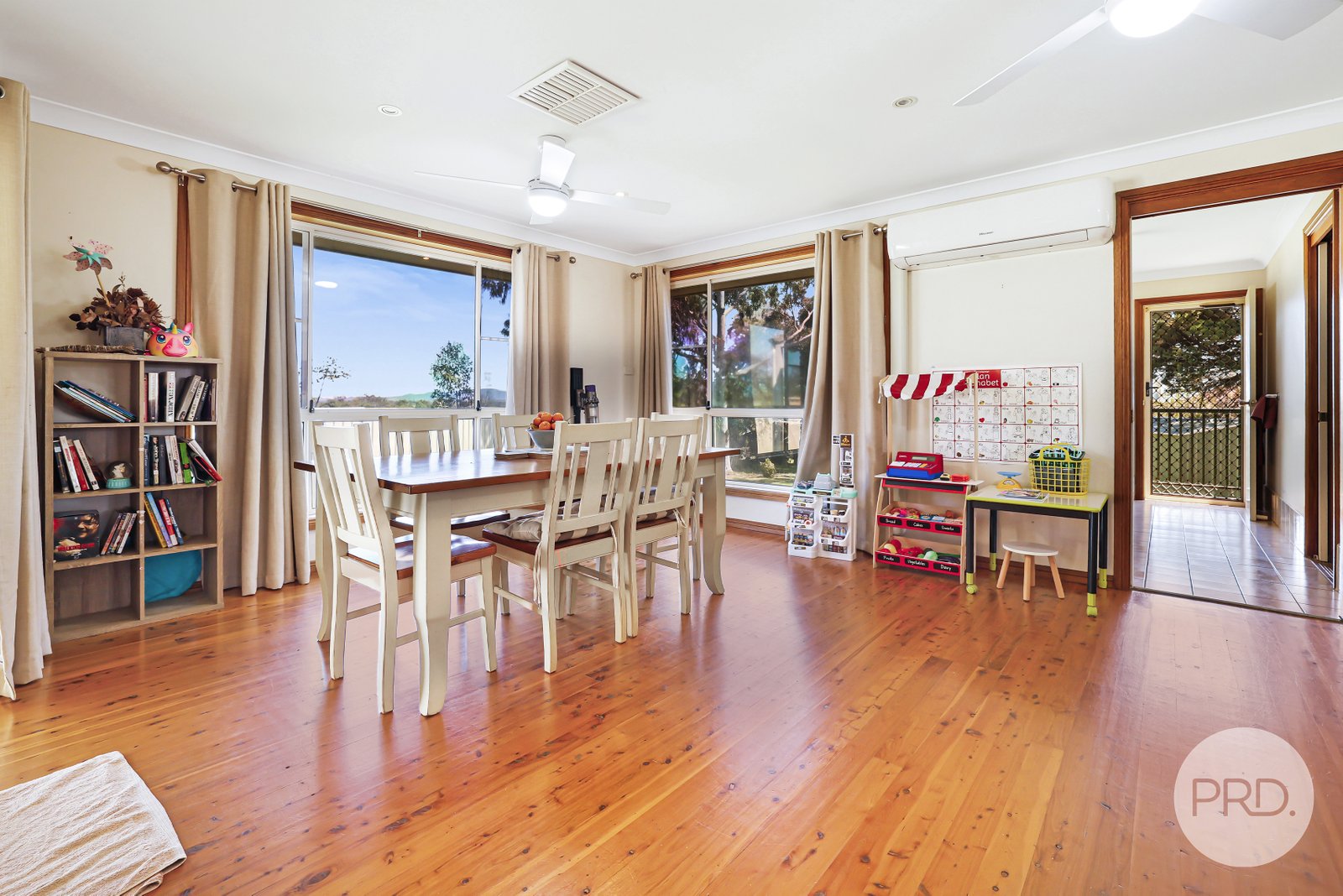 15 Milpara Court TAMWORTH 11