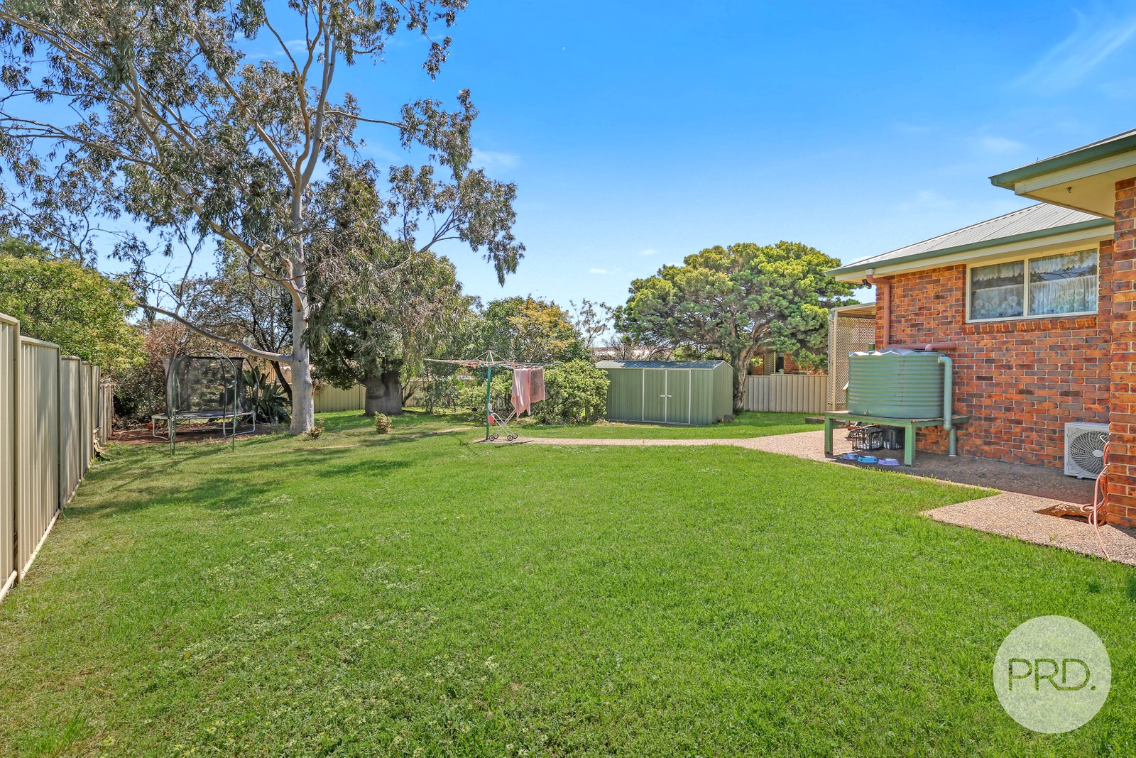 15 Milpara Court TAMWORTH 21