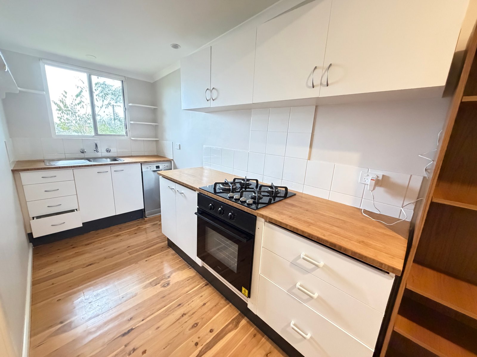 1/5 Mirool Street TAMWORTH 4