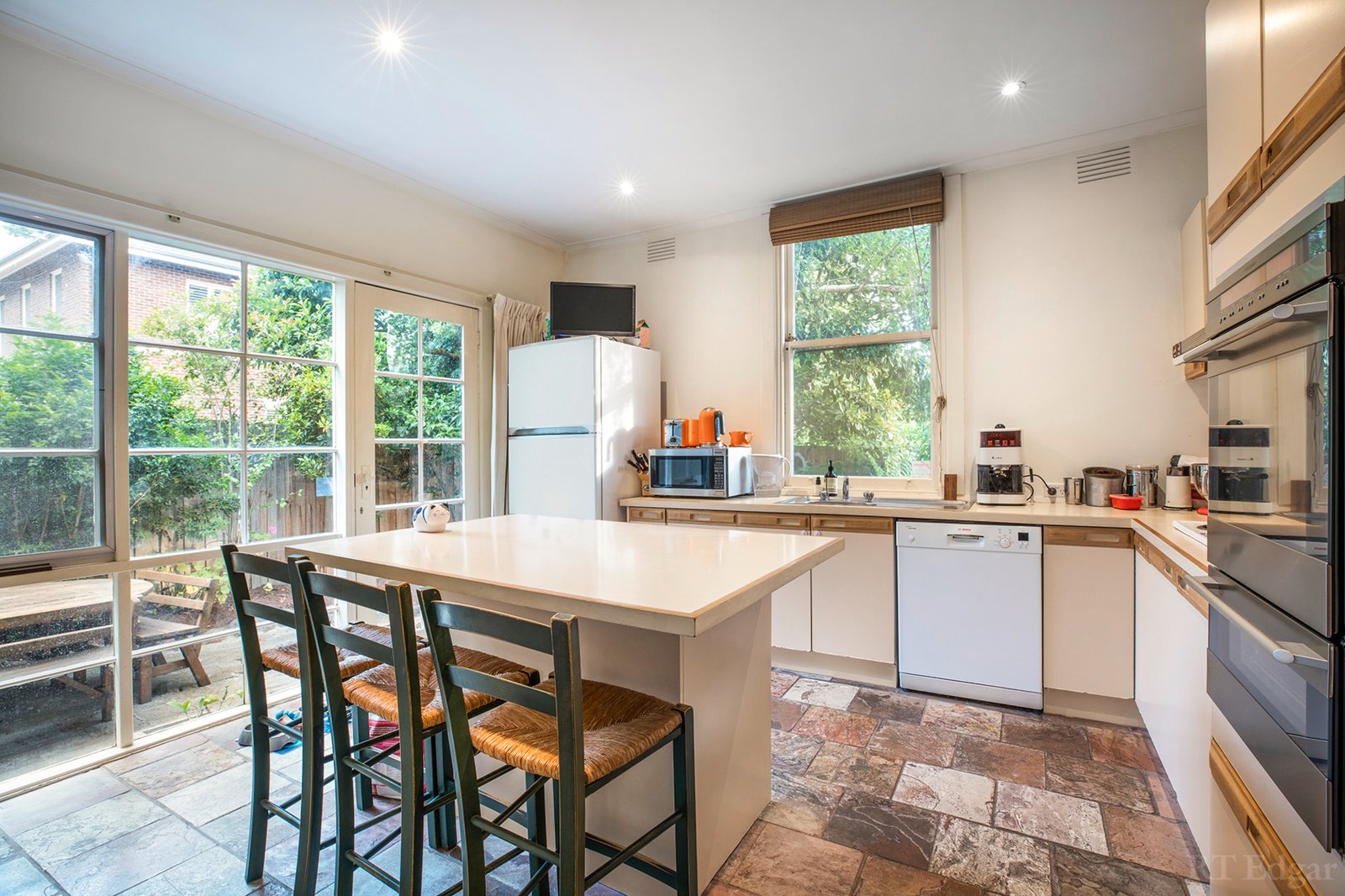 Real Estate and Property in 15 Molesworth Street, Kew, VIC