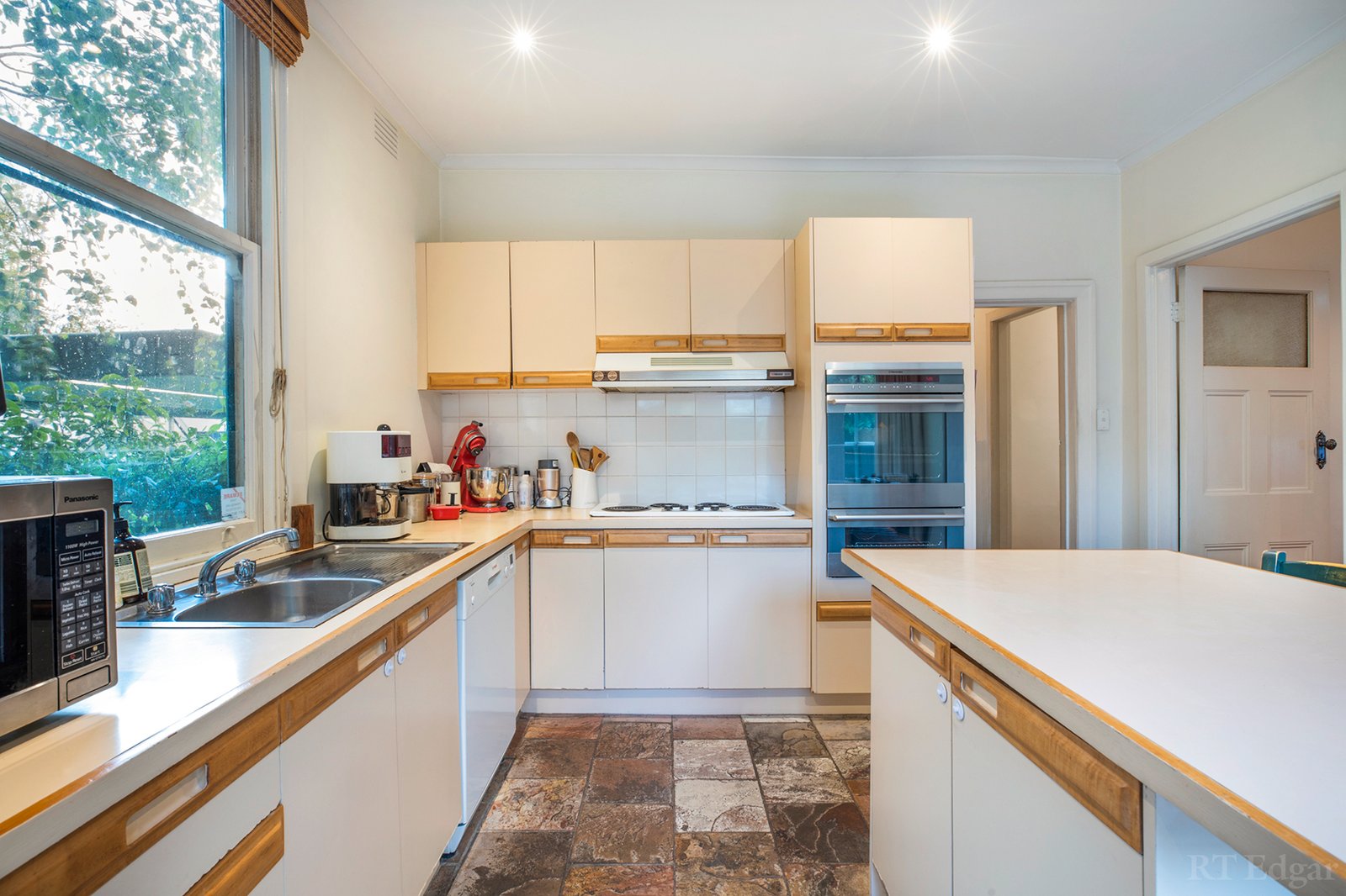 Real Estate and Property in 15 Molesworth Street, Kew, VIC