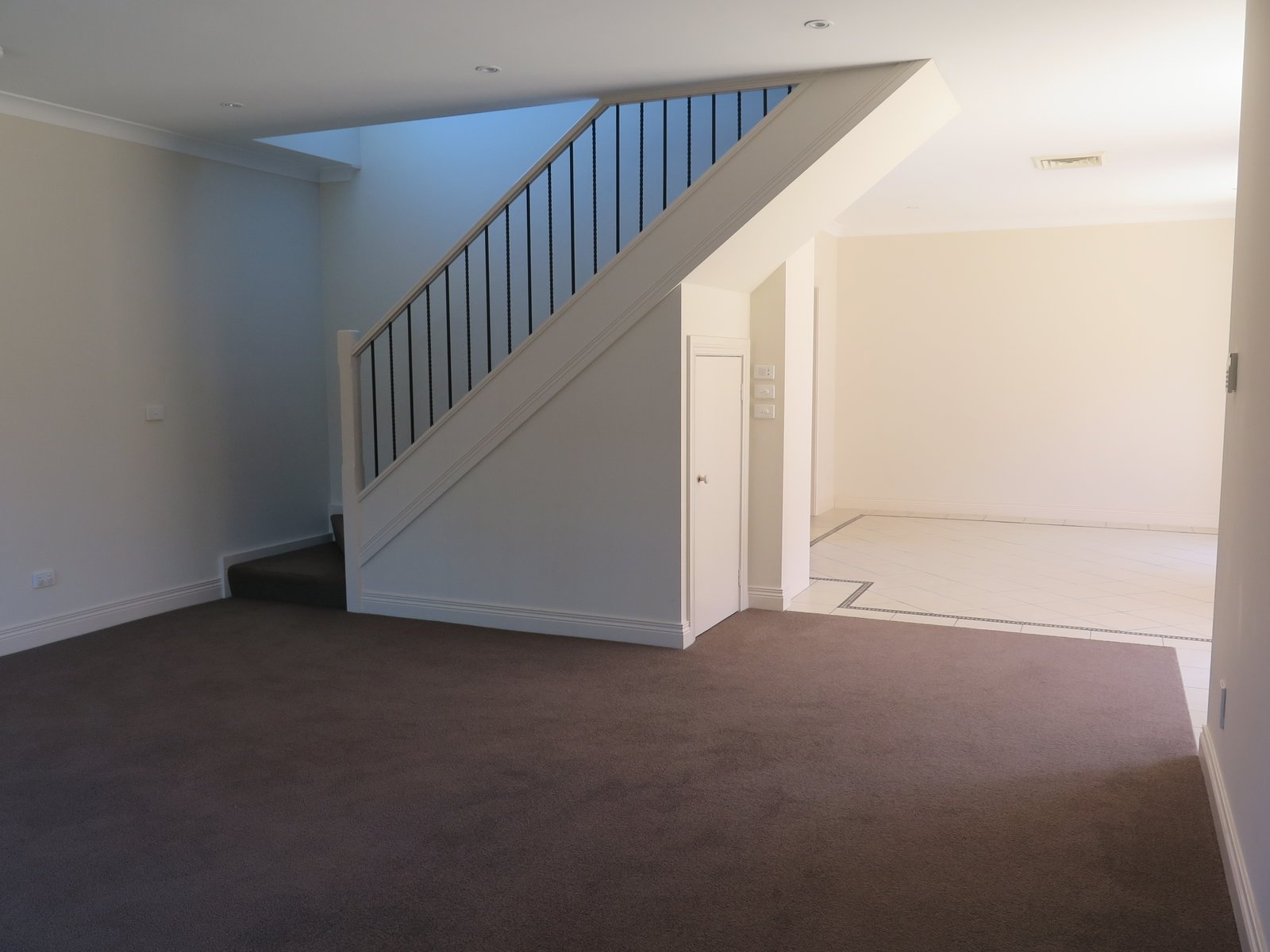 Gallery: 1/5 Moon Street
