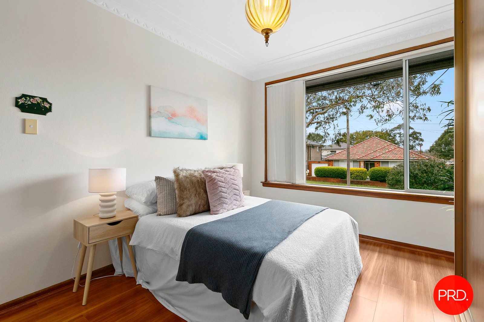 15 Moorefield Avenue KOGARAH 10