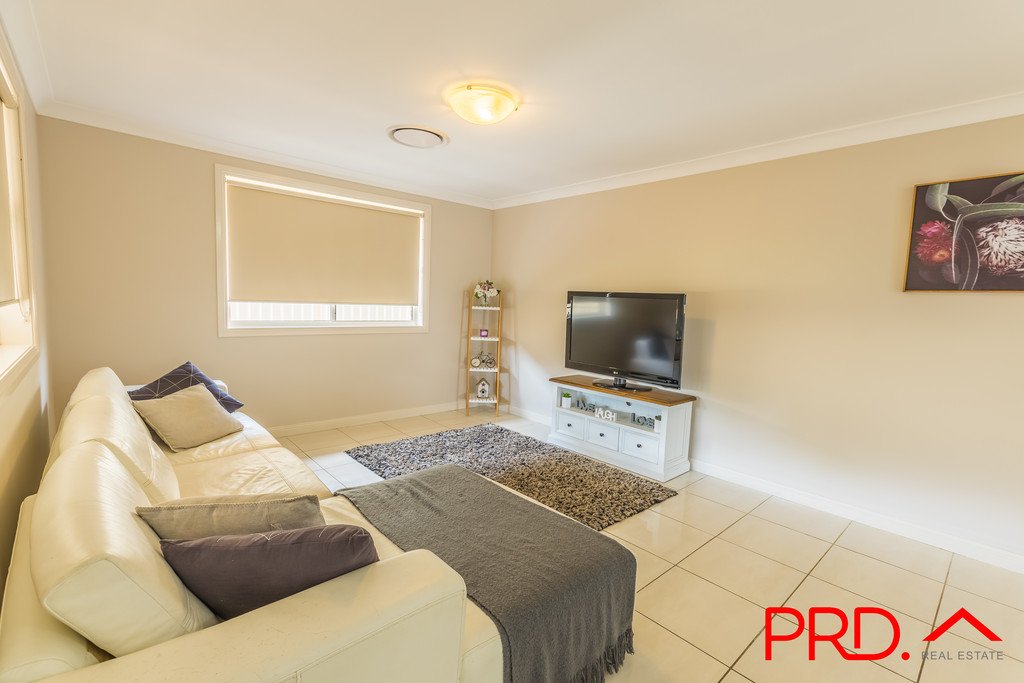 15 Mountain Gum Road TAMWORTH 3