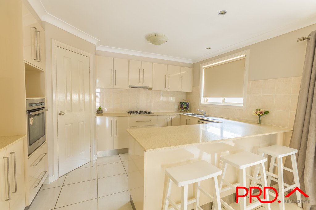 15 Mountain Gum Road TAMWORTH 6