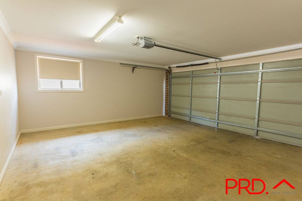 15 Mountain Gum Road TAMWORTH 13