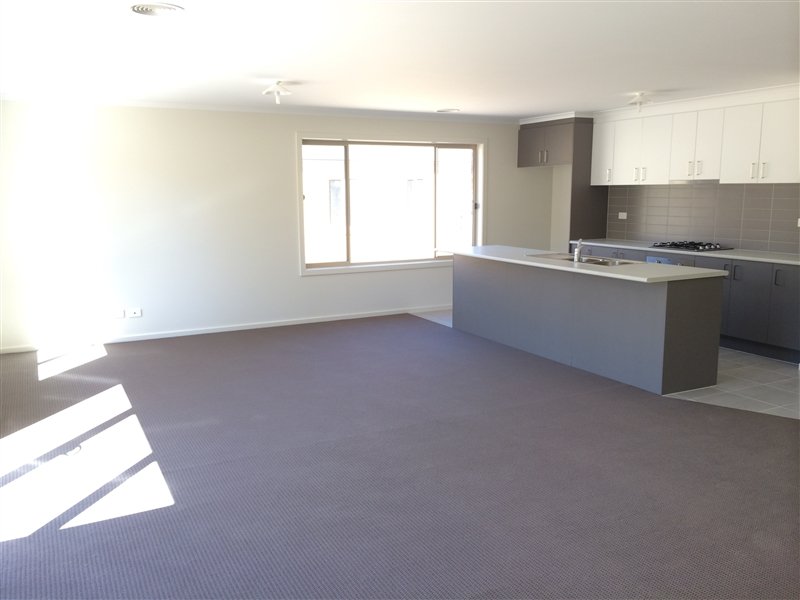15 Muir Street KANGAROO FLAT 2